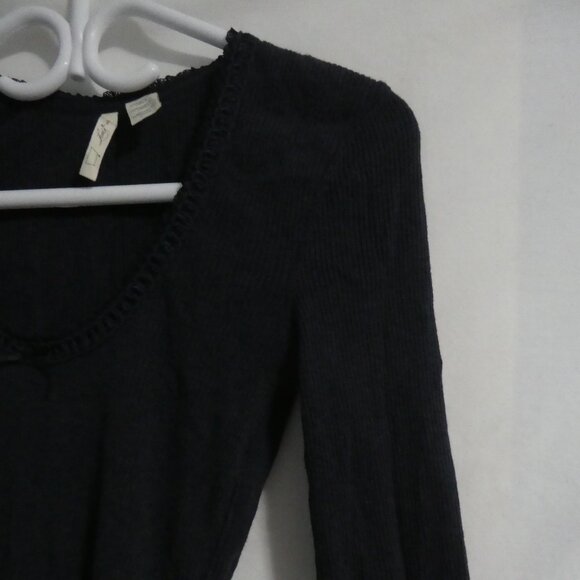 LEVI'S - San Francisco | medium | Navy Long Sleeve Ribbed Mini Dress | Lace Neck - Picture 5 of 14